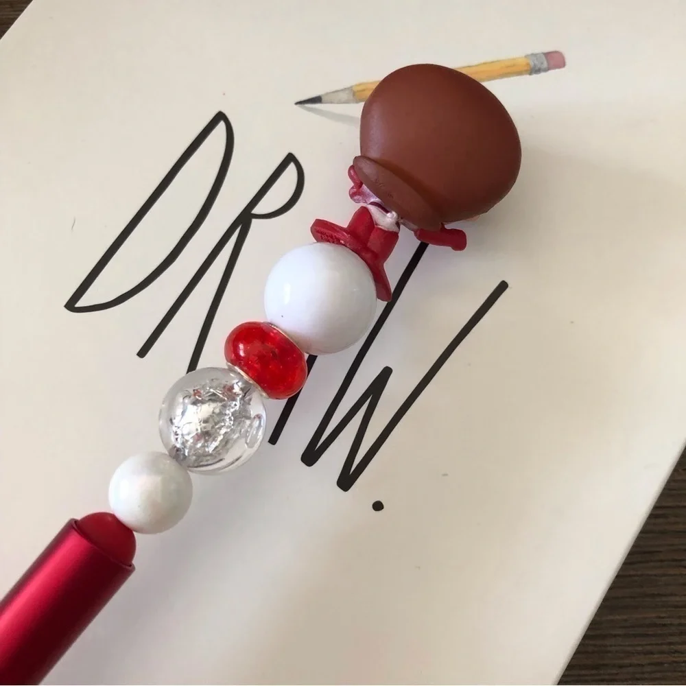 Disney Doorables: The Incredibles: Elastigirl handmade beaded pen